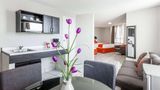 <b>Howard Johnson Leon Avenida Room</b>. Images powered by <a href="https://iceportal.shijigroup.com/" title="IcePortal" target="_blank">IcePortal</a>.