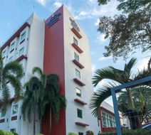 Microtel by Wyndham UP Technohub Exterior