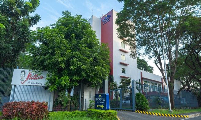Microtel by Wyndham UP Technohub Exterior