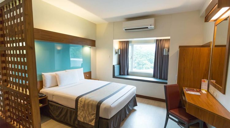 Microtel by Wyndham UP Technohub Room