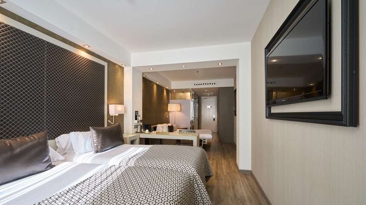 Catalonia Square Hotel Suite