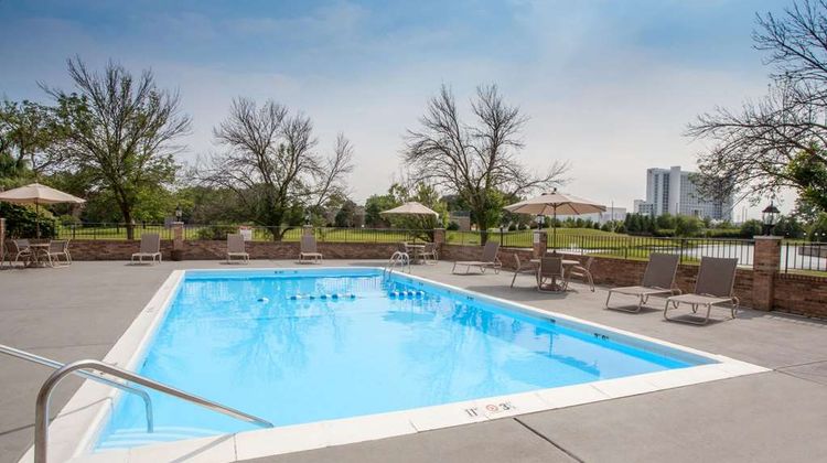 Wyndham Garden Schaumburg Chicago NW Pool