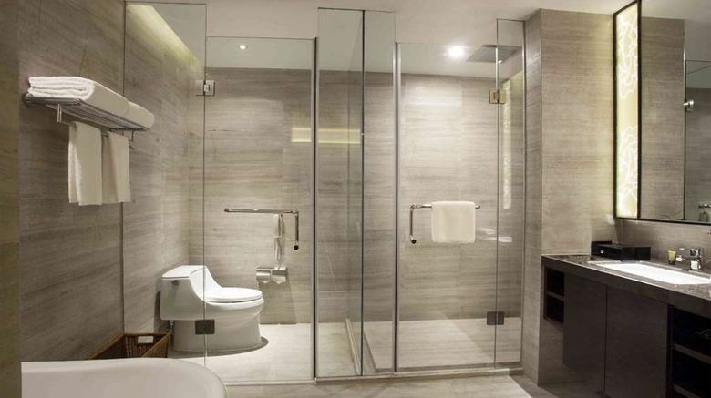<b>Ramada Plaza Xi'an South Room</b>. Images powered by <a href="https://iceportal.shijigroup.com/" title="IcePortal" target="_blank">IcePortal</a>.