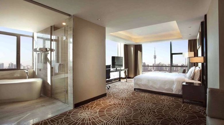<b>Ramada Plaza Xi'an South Room</b>. Images powered by <a href="https://iceportal.shijigroup.com/" title="IcePortal" target="_blank">IcePortal</a>.