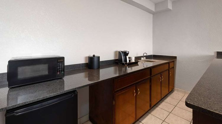 Wyndham Garden Norfolk Downtown Suite