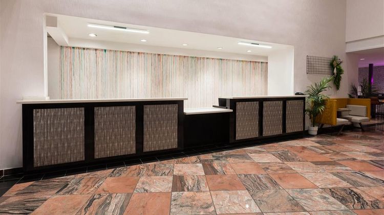 Wyndham Garden Norfolk Downtown Lobby