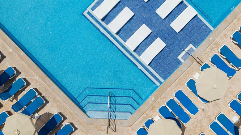 <b>Sol Cala d'or Apartments Pool</b>. Images powered by <a href="https://iceportal.shijigroup.com/" title="IcePortal" target="_blank">IcePortal</a>.