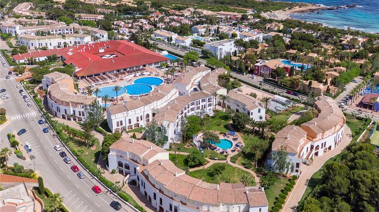 <b>Sol Falco Exterior</b>. Images powered by <a href="https://iceportal.shijigroup.com/" title="IcePortal" target="_blank">IcePortal</a>.