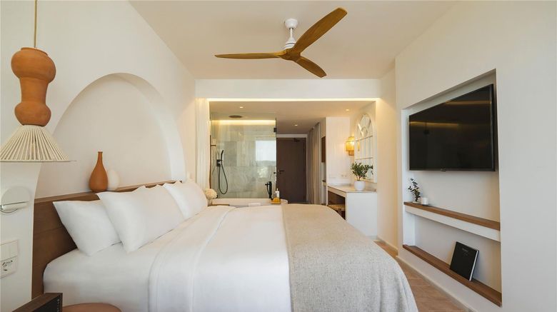 <b>Villa Le Blanc Gran Melia Room</b>. Images powered by <a href="https://iceportal.shijigroup.com/" title="IcePortal" target="_blank">IcePortal</a>.