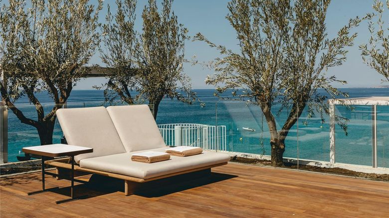 <b>Villa Le Blanc Gran Melia Restaurant</b>. Images powered by <a href="https://iceportal.shijigroup.com/" title="IcePortal" target="_blank">IcePortal</a>.