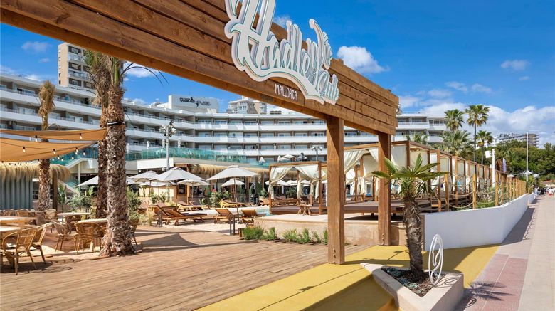 <b>Sol Wave House Mallorca Restaurant</b>. Images powered by <a href="https://iceportal.shijigroup.com/" title="IcePortal" target="_blank">IcePortal</a>.