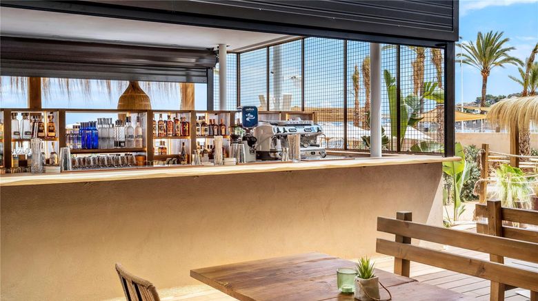 <b>Sol Wave House Mallorca Restaurant</b>. Images powered by <a href="https://iceportal.shijigroup.com/" title="IcePortal" target="_blank">IcePortal</a>.