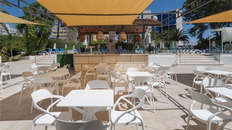 <b>Sol Lunamar Apartamentos Restaurant</b>. Images powered by <a href="https://iceportal.shijigroup.com/" title="IcePortal" target="_blank">IcePortal</a>.