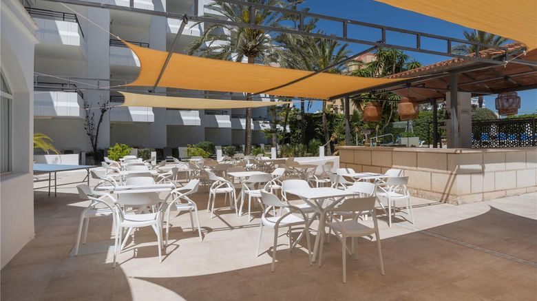 <b>Sol Lunamar Apartamentos Restaurant</b>. Images powered by <a href="https://iceportal.shijigroup.com/" title="IcePortal" target="_blank">IcePortal</a>.