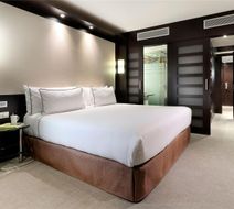 Melia Barcelona Sarria Hotel Room