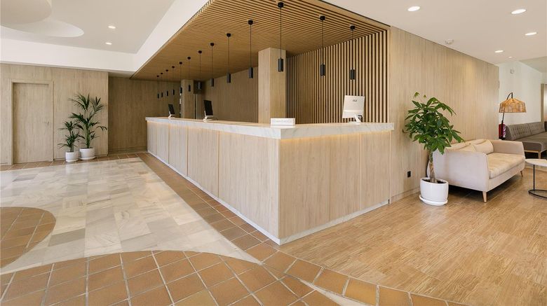 <b>Sol Sancti Petri Apartamentos Lobby</b>. Images powered by <a href="https://iceportal.shijigroup.com/" title="IcePortal" target="_blank">IcePortal</a>.
