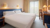 Sol Sancti Petri Apartamentos Room