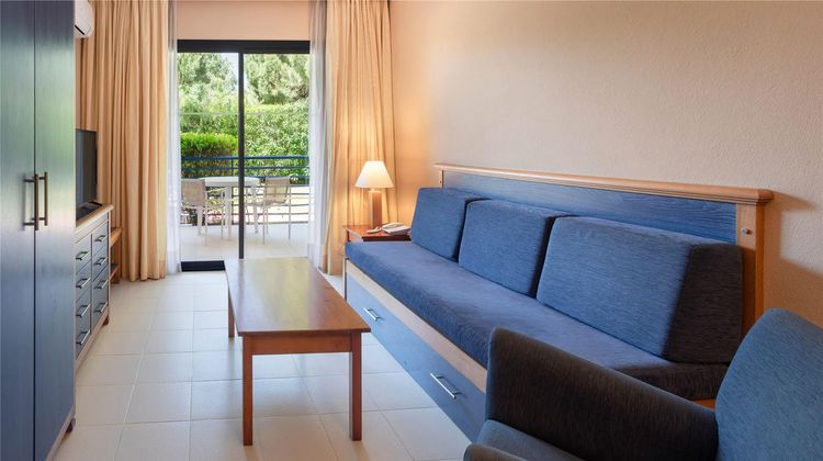Sol Sancti Petri Apartamentos Room