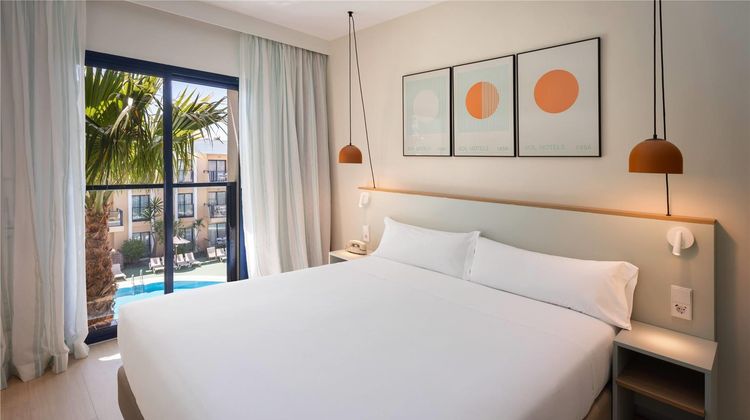 Sol Sancti Petri Apartamentos Room
