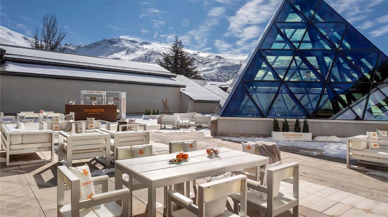 <b>Melia Sol y Nieve Restaurant</b>. Images powered by <a href="https://iceportal.shijigroup.com/" title="IcePortal" target="_blank">IcePortal</a>.