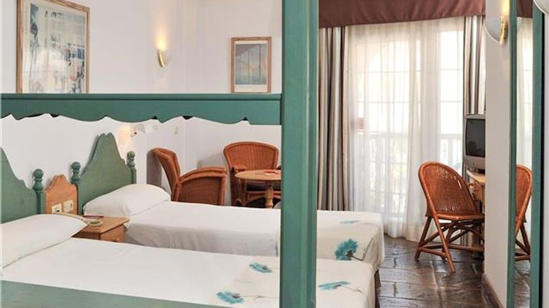 <b>Sol Los Fenicios Room</b>. Images powered by <a href="https://iceportal.shijigroup.com/" title="IcePortal" target="_blank">IcePortal</a>.