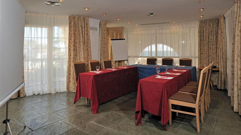 <b>Sol Los Fenicios Meeting</b>. Images powered by <a href="https://iceportal.shijigroup.com/" title="IcePortal" target="_blank">IcePortal</a>.