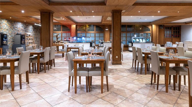<b>Hotel Vielha Baqueira, Affiliated Melia Restaurant</b>. Images powered by <a href="https://iceportal.shijigroup.com/" title="IcePortal" target="_blank">IcePortal</a>.