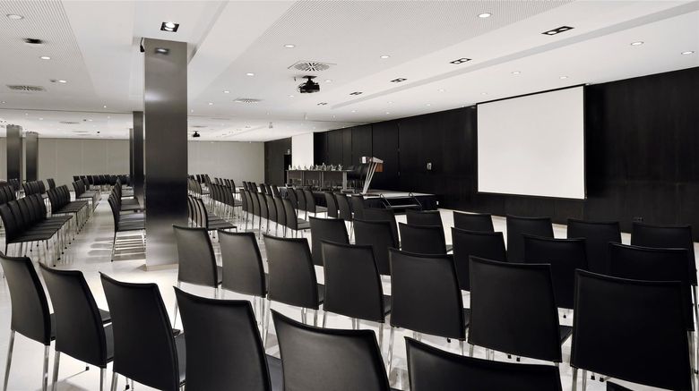 <b>Sol Principe Meeting</b>. Images powered by <a href="https://iceportal.shijigroup.com/" title="IcePortal" target="_blank">IcePortal</a>.