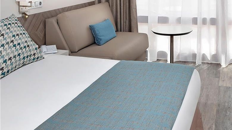 <b>Sol Torremolinos Don Pablo Room</b>. Images powered by <a href="https://iceportal.shijigroup.com/" title="IcePortal" target="_blank">IcePortal</a>.