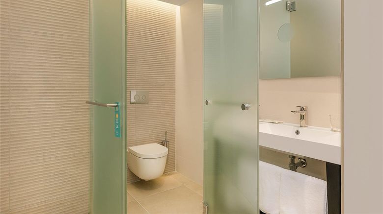 <b>Sol Torremolinos Don Marco Room</b>. Images powered by <a href="https://iceportal.shijigroup.com/" title="IcePortal" target="_blank">IcePortal</a>.
