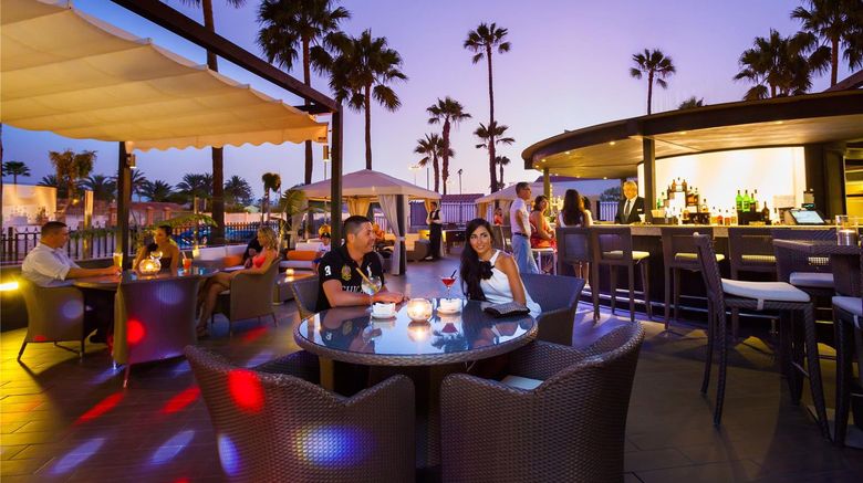 <b>Sol Barbacan Restaurant</b>. Images powered by <a href="https://iceportal.shijigroup.com/" title="IcePortal" target="_blank">IcePortal</a>.