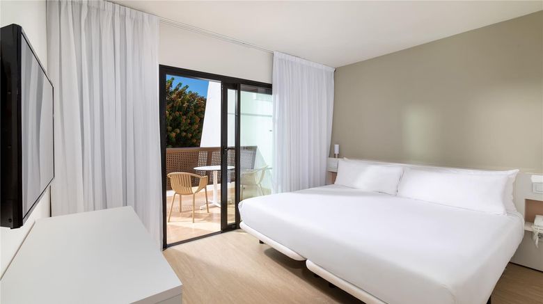 <b>Sol Fuerteventura Jandia Room</b>. Images powered by <a href="https://iceportal.shijigroup.com/" title="IcePortal" target="_blank">IcePortal</a>.