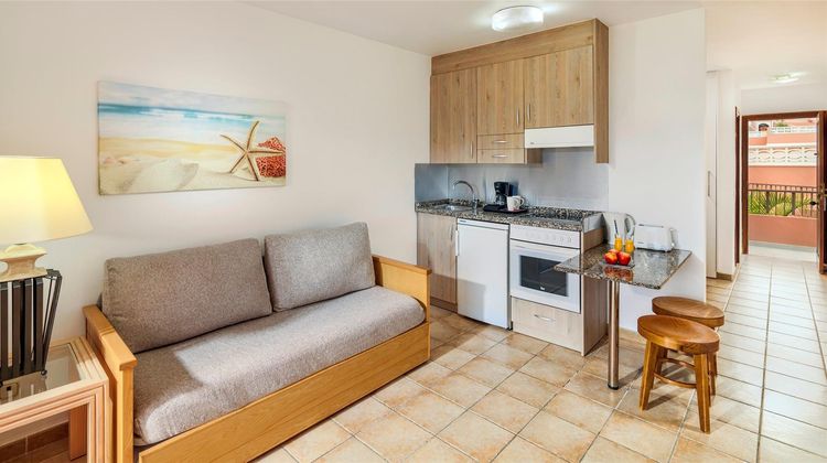 Sol Sun Beach Apartments Room