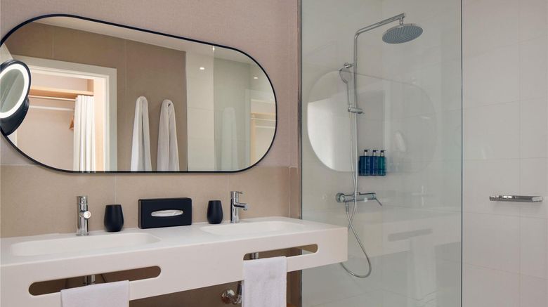 <b>Melia Jardines Del Teide Room</b>. Images powered by <a href="https://iceportal.shijigroup.com/" title="IcePortal" target="_blank">IcePortal</a>.