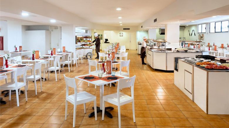 <b>Sol Puerto de la Cruz Tenerife Restaurant</b>. Images powered by <a href="https://iceportal.shijigroup.com/" title="IcePortal" target="_blank">IcePortal</a>.