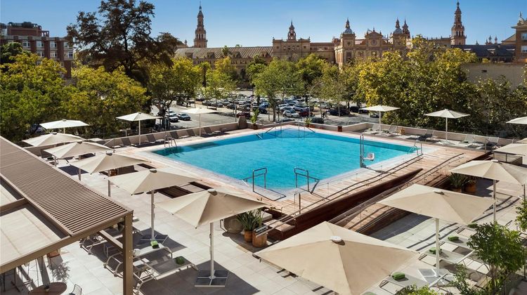 Melia Sevilla Pool