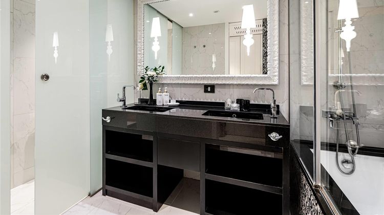 Gran Melia Colon Room