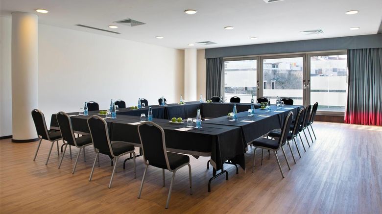 <b>Melia Ria Meeting</b>. Images powered by <a href="https://iceportal.shijigroup.com/" title="IcePortal" target="_blank">IcePortal</a>.