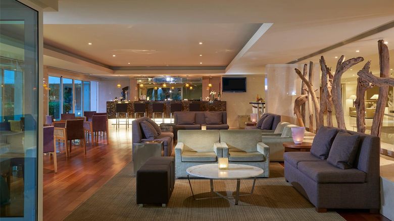 <b>Melia Madeira Mare Resort Spa Restaurant</b>. Images powered by <a href="https://iceportal.shijigroup.com/" title="IcePortal" target="_blank">IcePortal</a>.