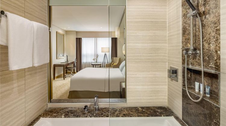 Melia Hanoi Room