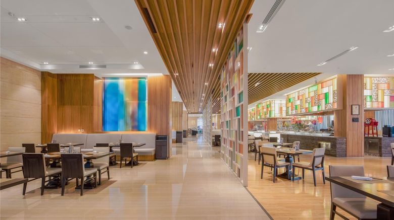 <b>Gran Melia Xian Restaurant</b>. Images powered by <a href="https://iceportal.shijigroup.com/" title="IcePortal" target="_blank">IcePortal</a>.