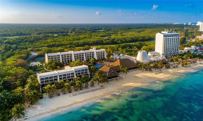 Melia Cozumel Beach & Golf Resort Exterior