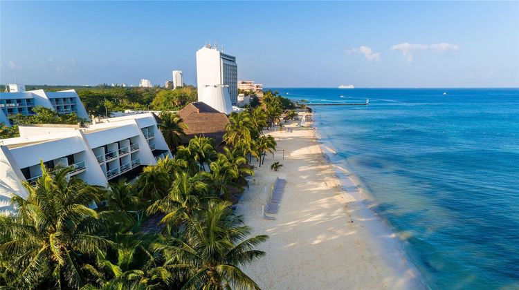Melia Cozumel Beach & Golf Resort Beach