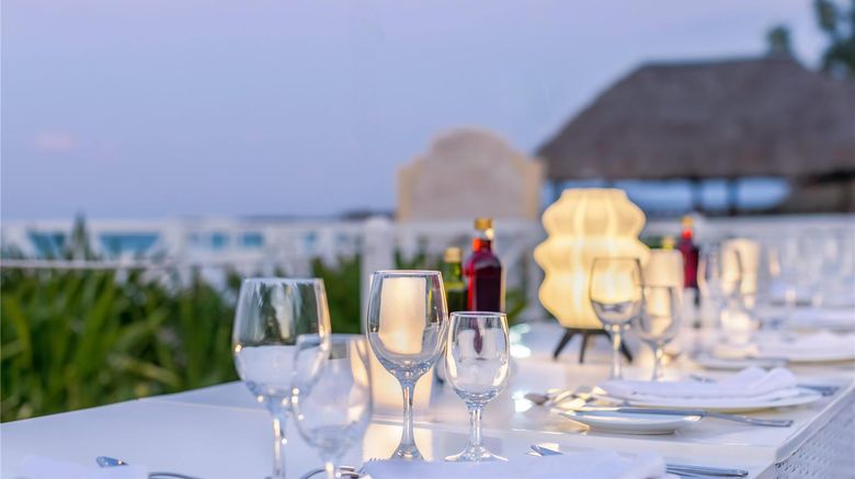 <b>Melia Cayo Coco Restaurant</b>. Images powered by <a href="https://iceportal.shijigroup.com/" title="IcePortal" target="_blank">IcePortal</a>.