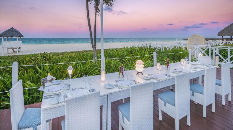 <b>Melia Cayo Coco Restaurant</b>. Images powered by <a href="https://iceportal.shijigroup.com/" title="IcePortal" target="_blank">IcePortal</a>.