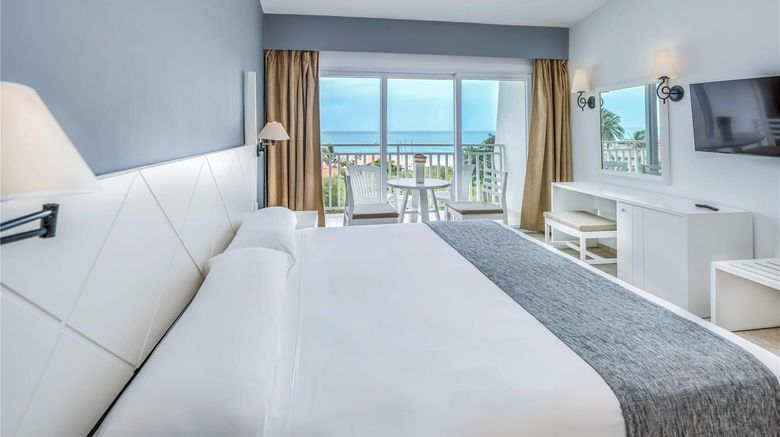 <b>Sol Cayo Coco Room</b>. Images powered by <a href="https://iceportal.shijigroup.com/" title="IcePortal" target="_blank">IcePortal</a>.