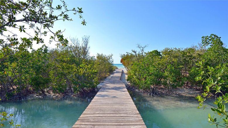 <b>Sol Cayo Coco Other</b>. Images powered by <a href="https://iceportal.shijigroup.com/" title="IcePortal" target="_blank">IcePortal</a>.