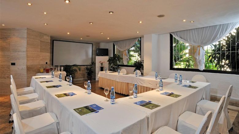 <b>Melia Las Americas Meeting</b>. Images powered by <a href="https://iceportal.shijigroup.com/" title="IcePortal" target="_blank">IcePortal</a>.