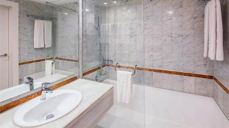 <b>Sol Palmeras Room</b>. Images powered by <a href="https://iceportal.shijigroup.com/" title="IcePortal" target="_blank">IcePortal</a>.