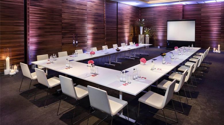 <b>ME London Meeting</b>. Images powered by <a href="https://iceportal.shijigroup.com/" title="IcePortal" target="_blank">IcePortal</a>.